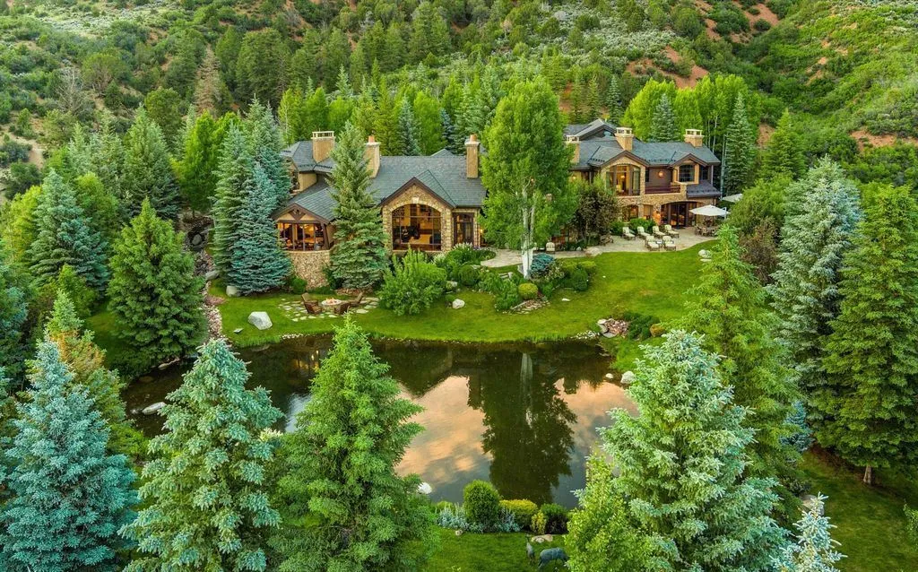 Exquisite Robert Trown Home at 120 Running Mare Rd Showcases Classic Colorado Luxury for 33.75 Million 2