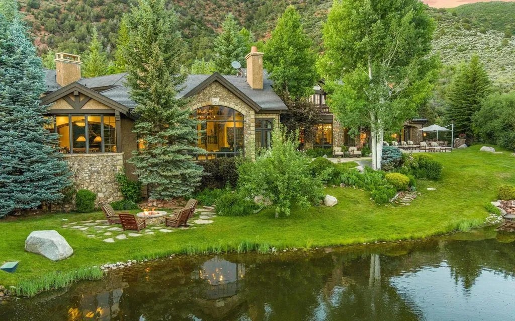 Exquisite Robert Trown Home at 120 Running Mare Rd Showcases Classic Colorado Luxury for 33.75 Million 3