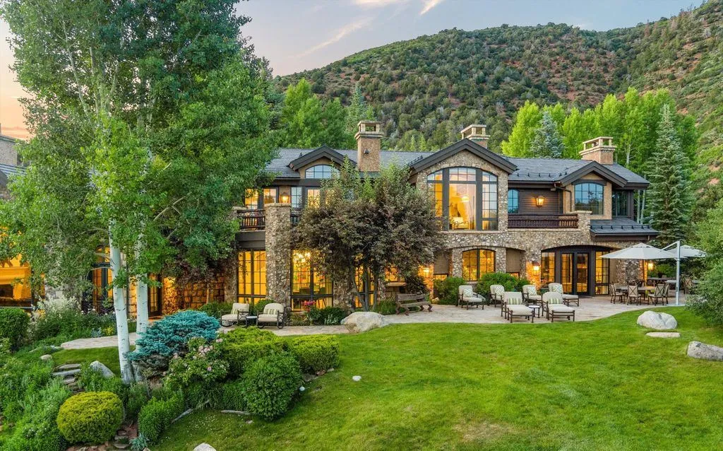 Exquisite Robert Trown Home at 120 Running Mare Rd Showcases Classic Colorado Luxury for 33.75 Million 4