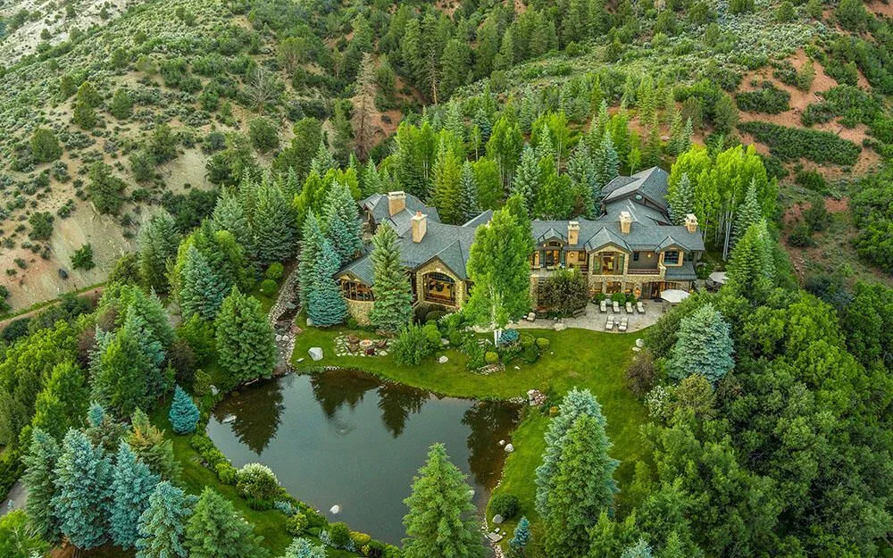 Exquisite Robert Trown Home at 120 Running Mare Rd Showcases Classic Colorado Luxury for 33.75 Million 5