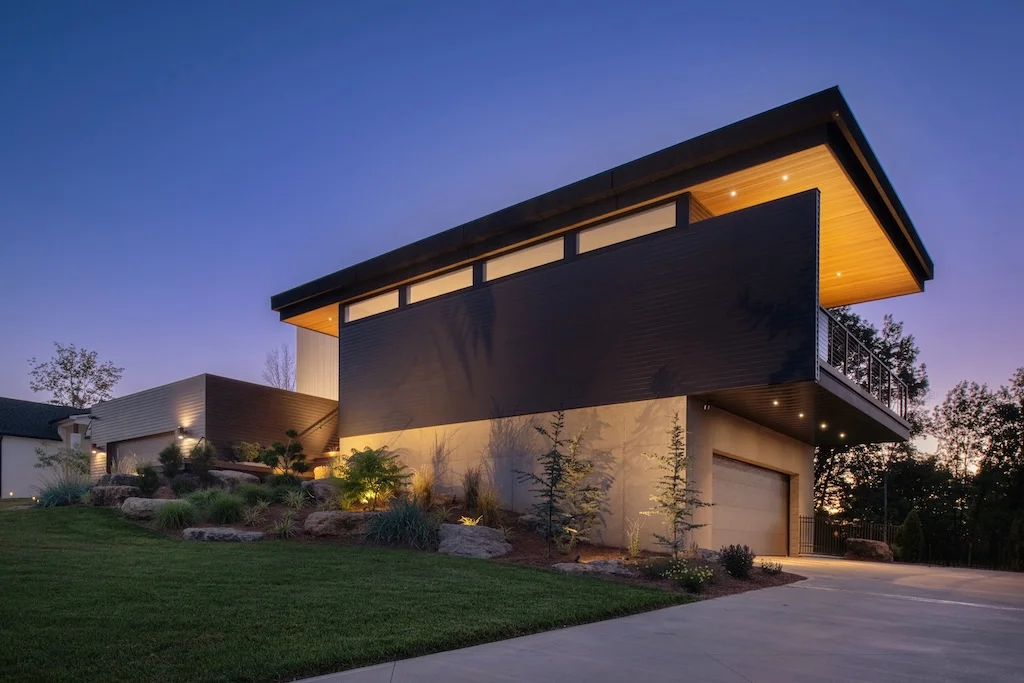 Faust Residence by KEM STUDIO Modern Lakeside Masterpiece at Lake Winnebago 6