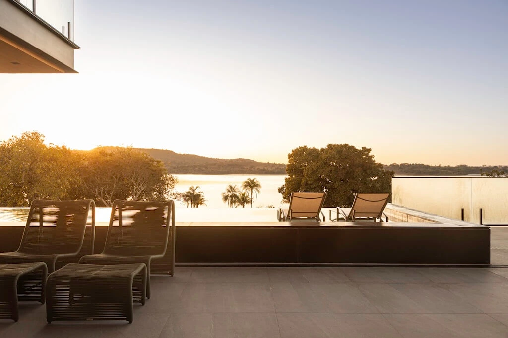 House by the Lake by Dayala e Rafael Arquitetos Associados A Dialogue Between Structure Landscape and Serenity 2