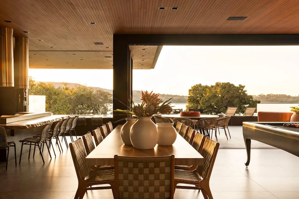 House by the Lake by Dayala e Rafael Arquitetos Associados, A Dialogue Between Structure, Landscape, and Serenity