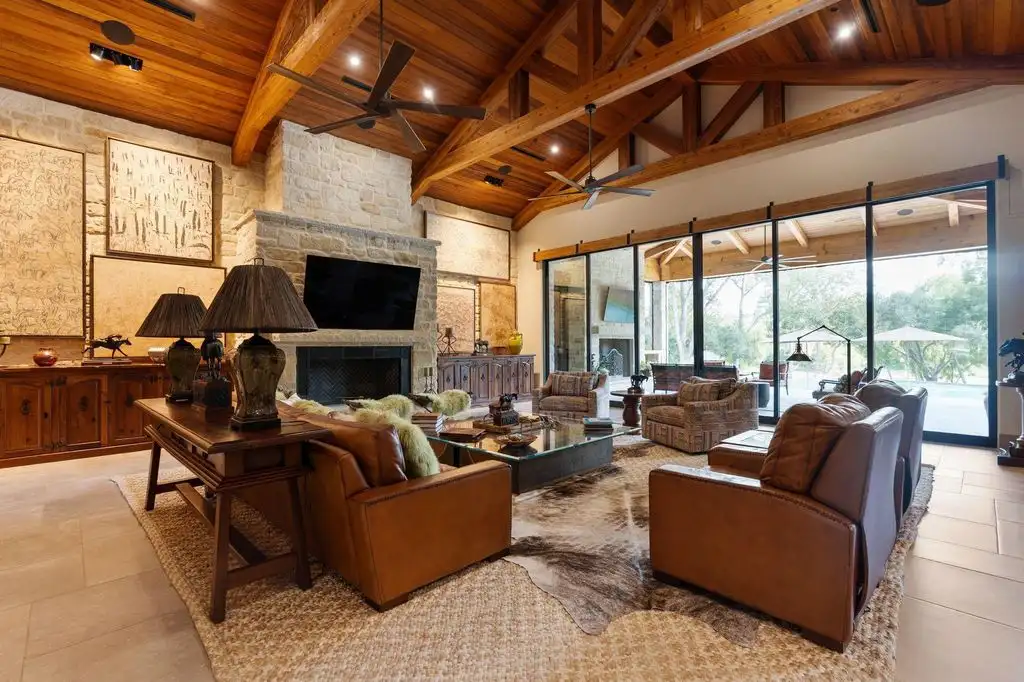 Inside 3401 Pueblo Viejo Ln A Breathtaking Texas Estate Asking 14.8 Million 13