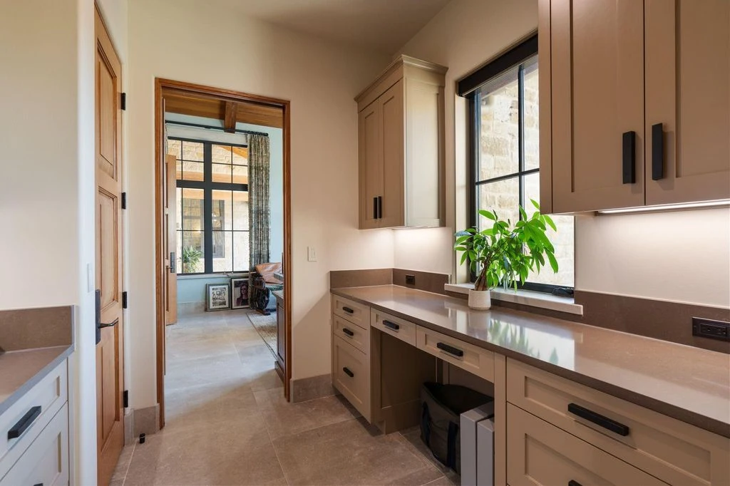 Inside 3401 Pueblo Viejo Ln A Breathtaking Texas Estate Asking 14.8 Million 17