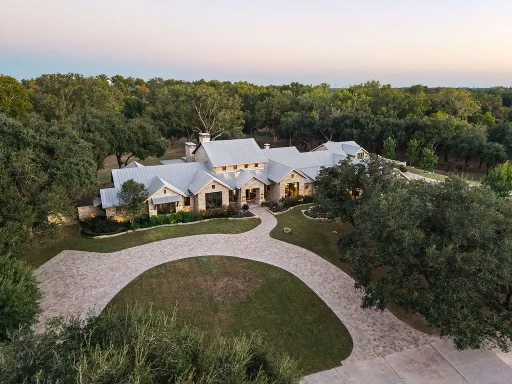 Inside 3401 Pueblo Viejo Ln A Breathtaking Texas Estate Asking 14.8 Million 2