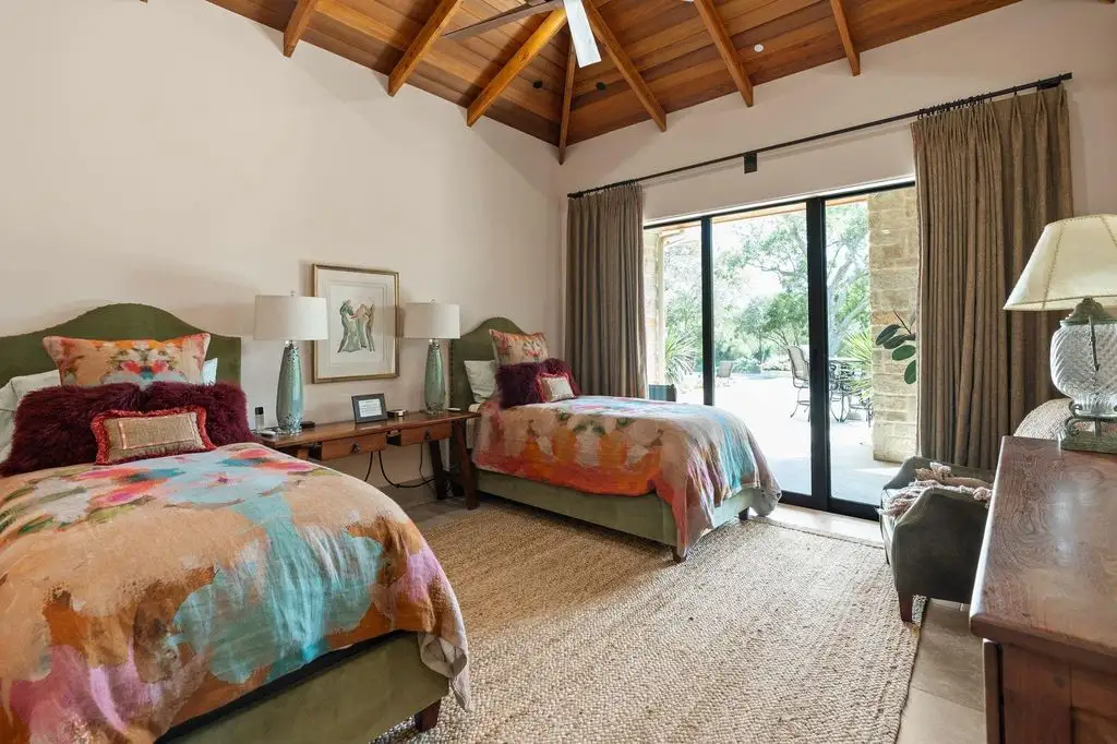 Inside 3401 Pueblo Viejo Ln A Breathtaking Texas Estate Asking 14.8 Million 21