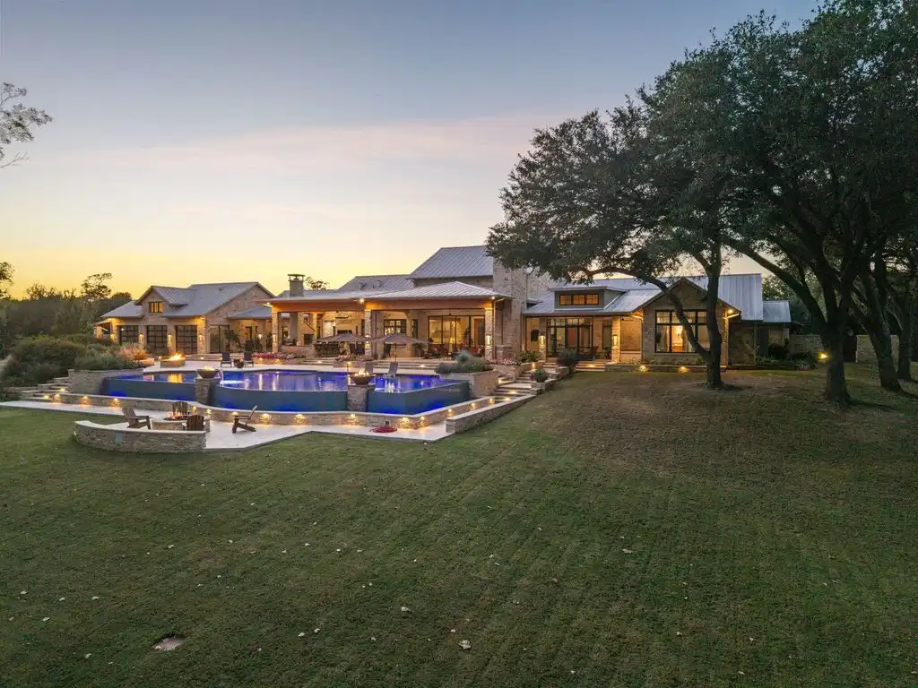 Inside 3401 Pueblo Viejo Ln A Breathtaking Texas Estate Asking 14.8 Million 4