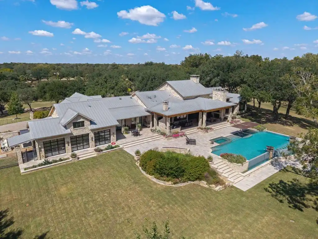 Inside 3401 Pueblo Viejo Ln A Breathtaking Texas Estate Asking 14.8 Million 6