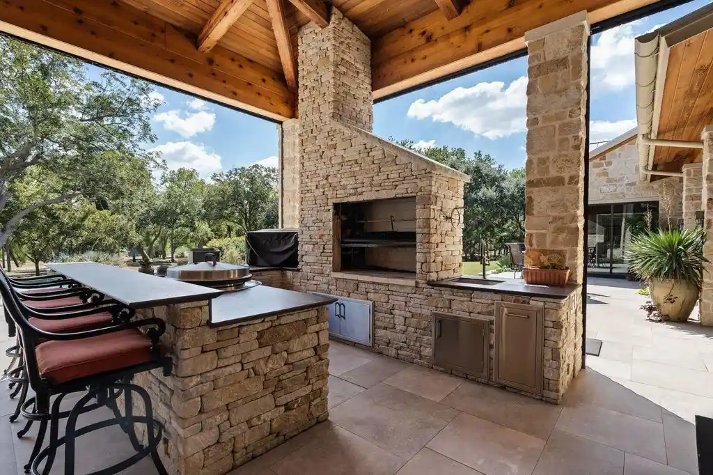 Inside 3401 Pueblo Viejo Ln A Breathtaking Texas Estate Asking 14.8 Million 9