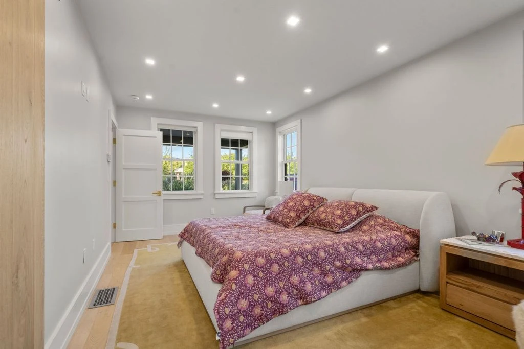 Inside 8 Austin Farm Dr An Exquisite 10.195 Million Massachusetts Estate of Coastal Charm and Contemporary Luxury 15