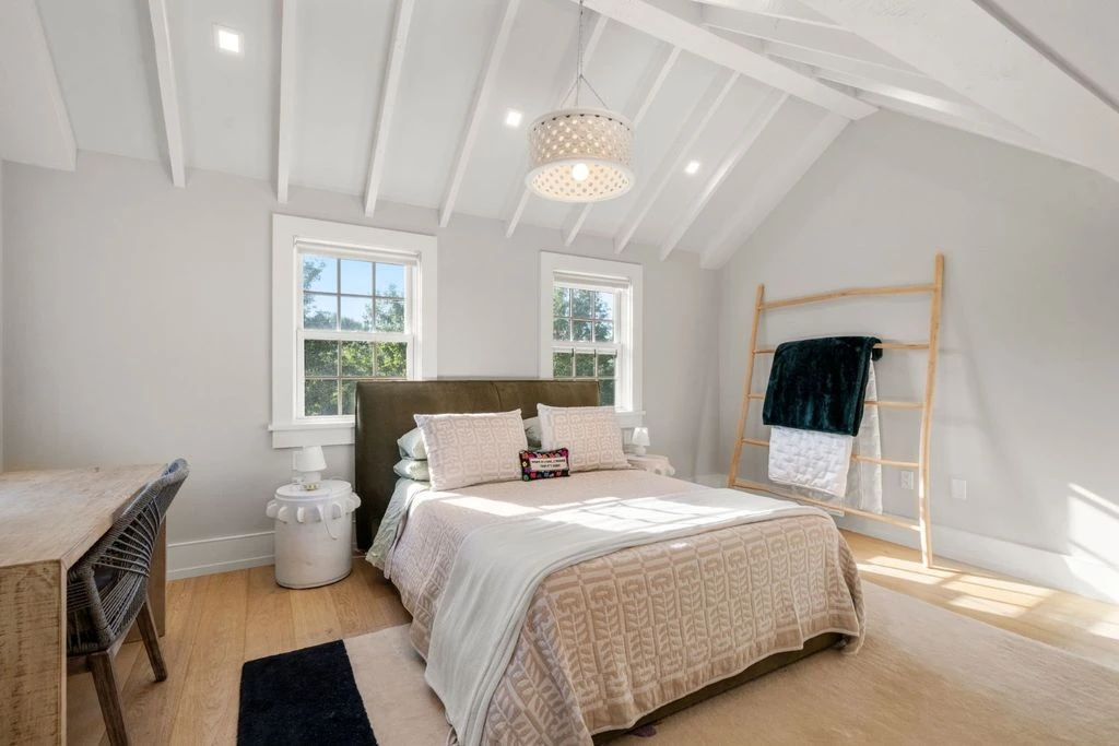 Inside 8 Austin Farm Dr An Exquisite 10.195 Million Massachusetts Estate of Coastal Charm and Contemporary Luxury 18