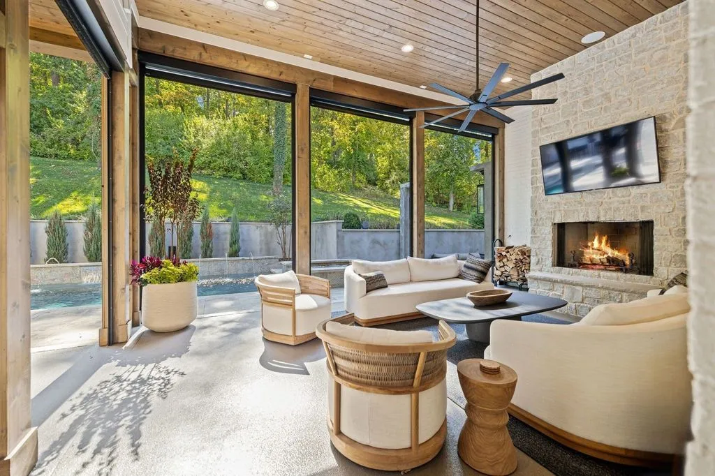 Magnificent Tennessee Estate at 1323 Harding Pl Merges Design Sophistication and Advanced Technology for 5.5 Million 12