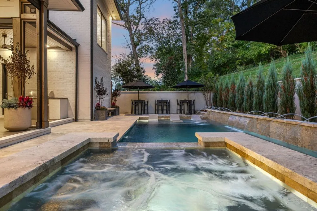 Magnificent Tennessee Estate at 1323 Harding Pl Merges Design Sophistication and Advanced Technology for 5.5 Million 24