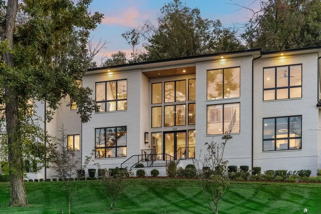 Magnificent Tennessee Estate at 1323 Harding Pl Merges Design Sophistication and Advanced Technology for 5.5 Million 4