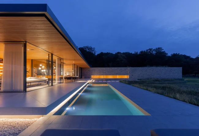 Meadow House by Ström Architects, Elegant Pin-Wheel Design in Essex Countryside