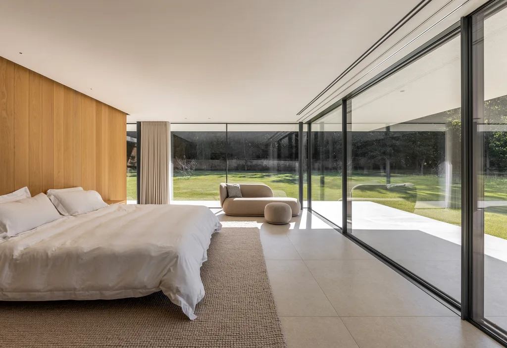 Meadow House by Ström Architects, Elegant Pin-Wheel Design in Essex Countryside