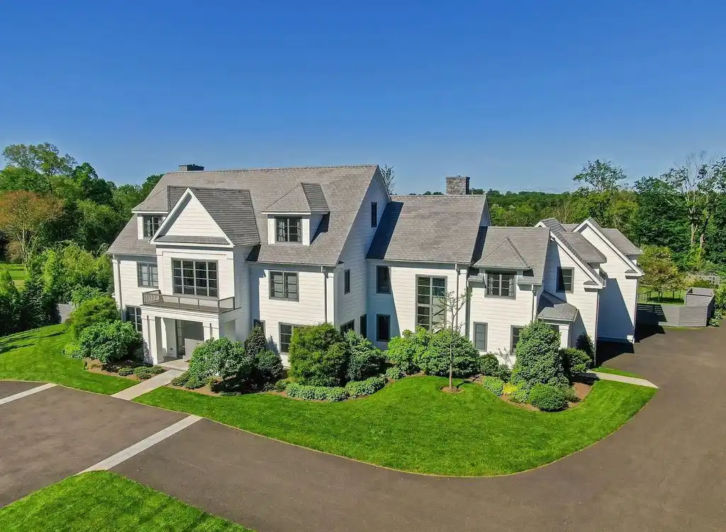 Remarkable Modern Haven at 30 Meadowcroft Lane by William D. Earls Asks 15.945 Million 1
