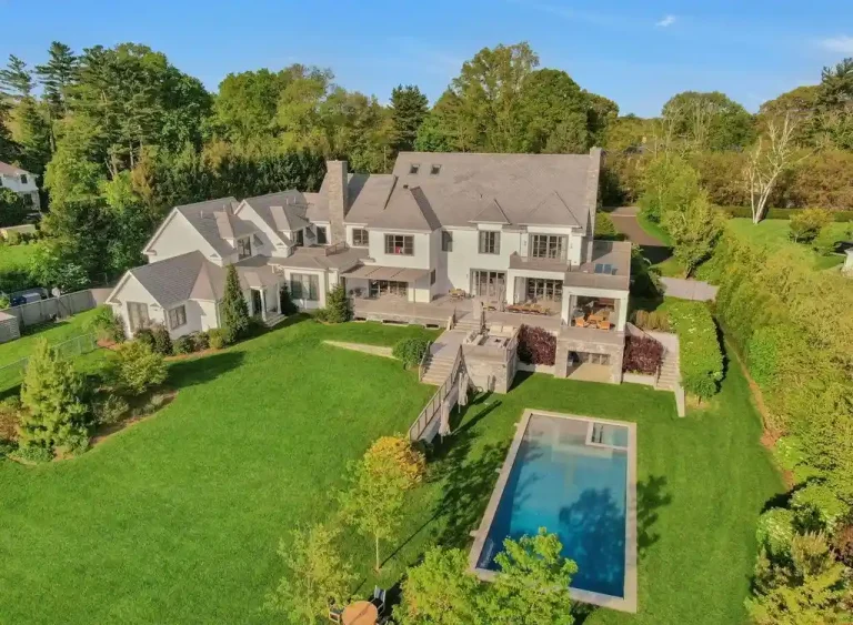 Connecticut Modern Estate by Renowned Architect William D. Earls Seeks $15.945 Million