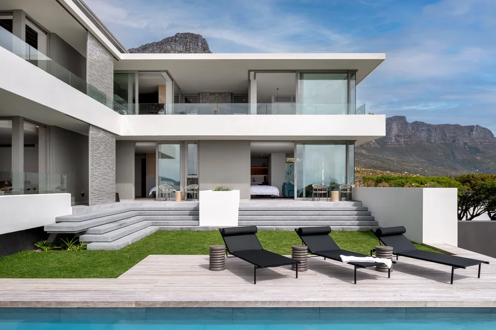 S 1 House by GSQUARED Architects Redefines Modern Coastal Living in Cape Town with Sculptural Minimalism 1
