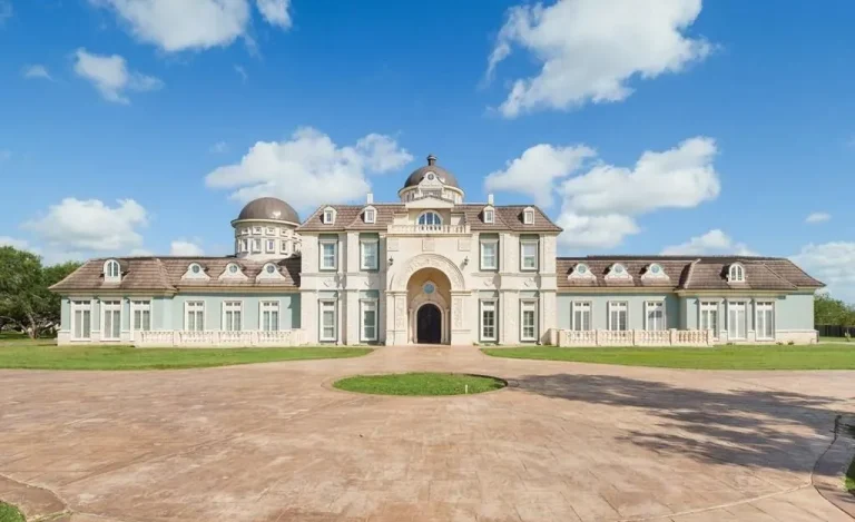 Château D’Mont: A Spectacular Texas Estate Offering Unmatched Elegance, Functionality for $4.9 Million