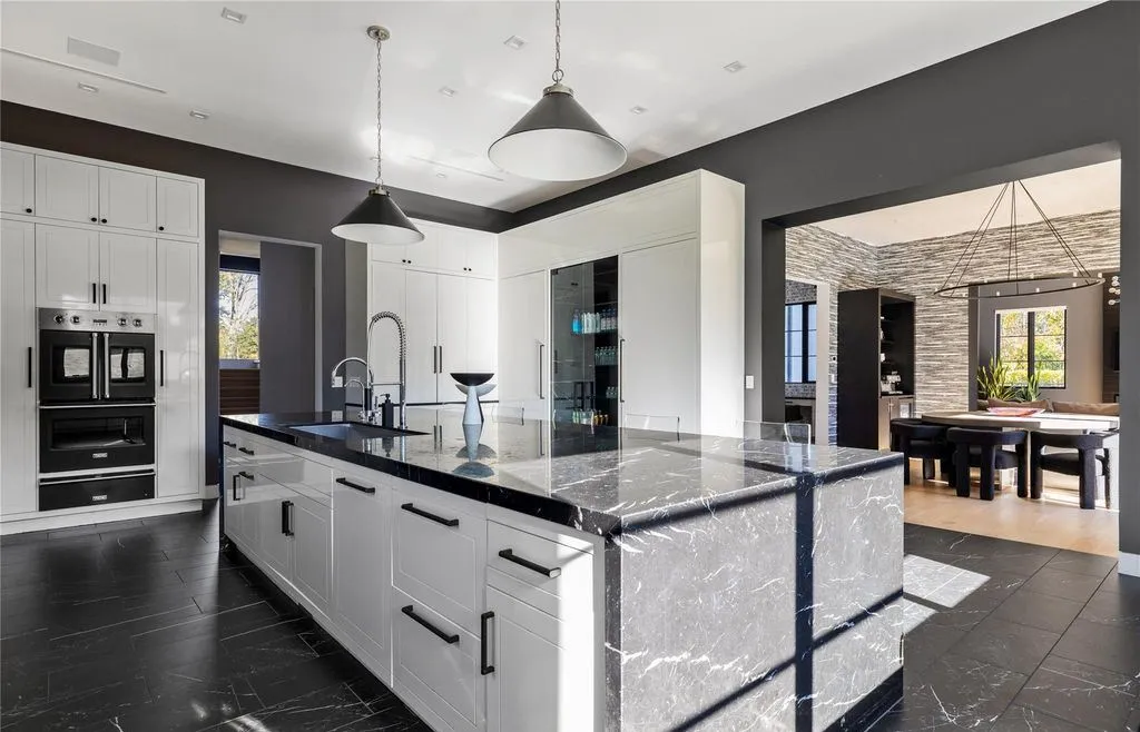 0 Lattingtown Road Stunning New York Home Offering Traditional Comfort with a Modern Edge 10