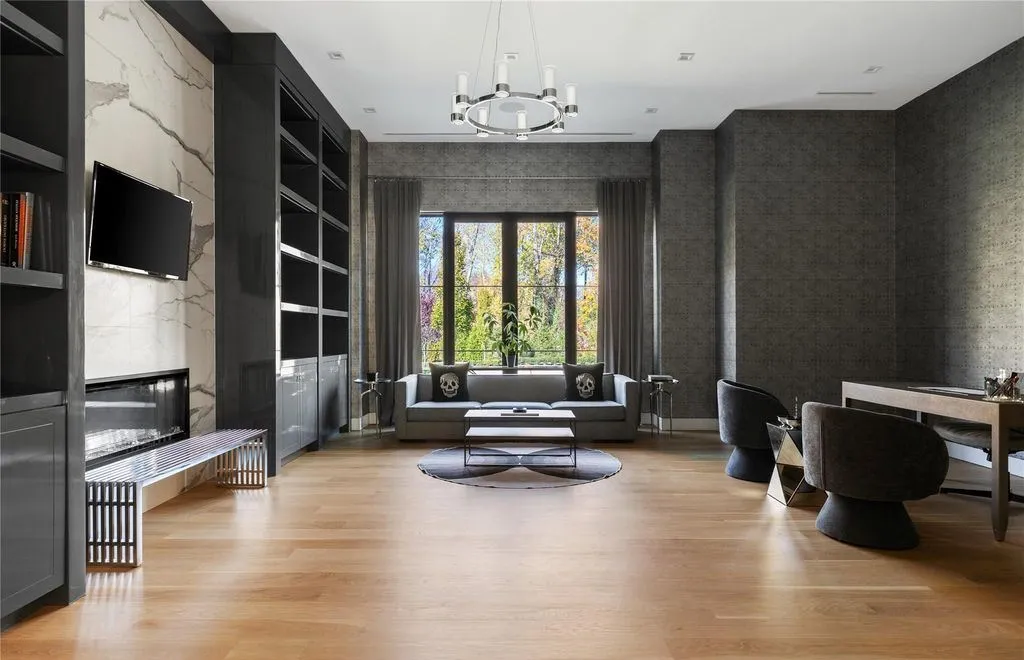 0 Lattingtown Road Stunning New York Home Offering Traditional Comfort with a Modern Edge 15