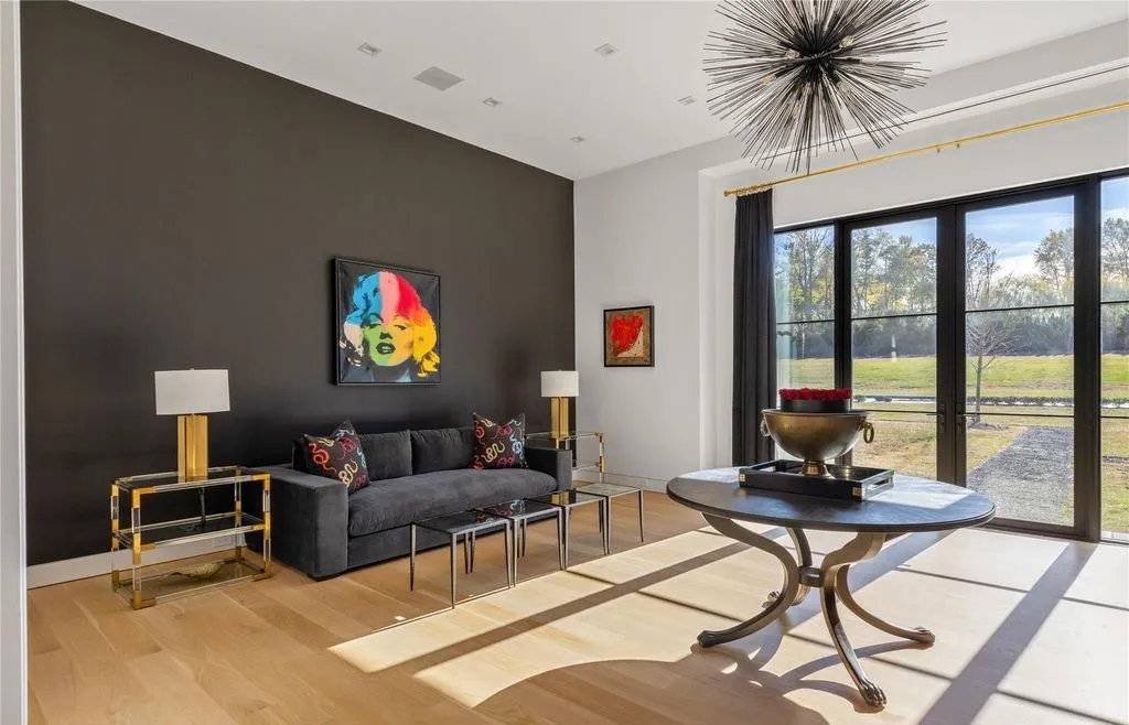 0 Lattingtown Road Stunning New York Home Offering Traditional Comfort with a Modern Edge 7