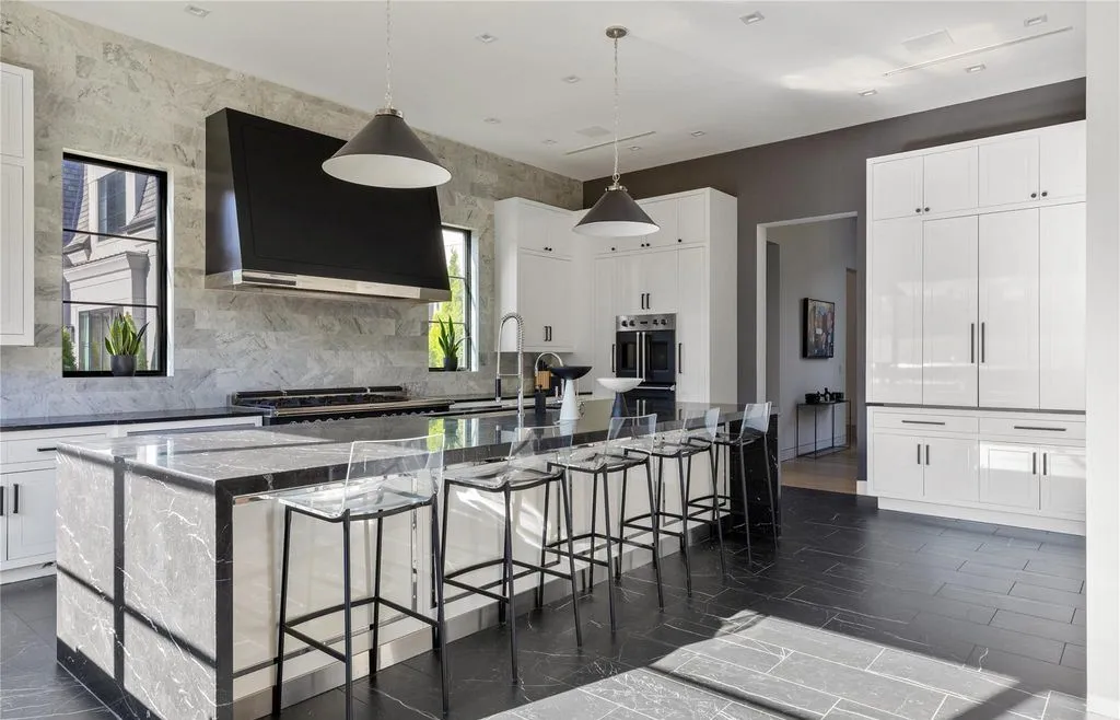 0 Lattingtown Road Stunning New York Home Offering Traditional Comfort with a Modern Edge 8