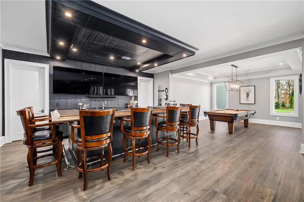 Georgia’s Remarkable Resort-Style Estate Where Timeless Design Meets Modern Luxury for $4.95 Million 14 1002 Overlook Ter LOT 0 A Spectacular Georgia Estate Where Timeless Design and Modern Luxury Converge 11