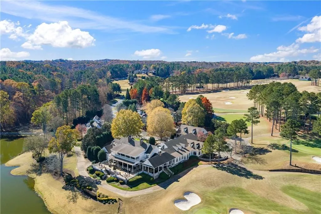 Georgia’s Remarkable Resort-Style Estate Where Timeless Design Meets Modern Luxury for $4.95 Million 8 1002 Overlook Ter LOT 0 A Spectacular Georgia Estate Where Timeless Design and Modern Luxury Converge 2