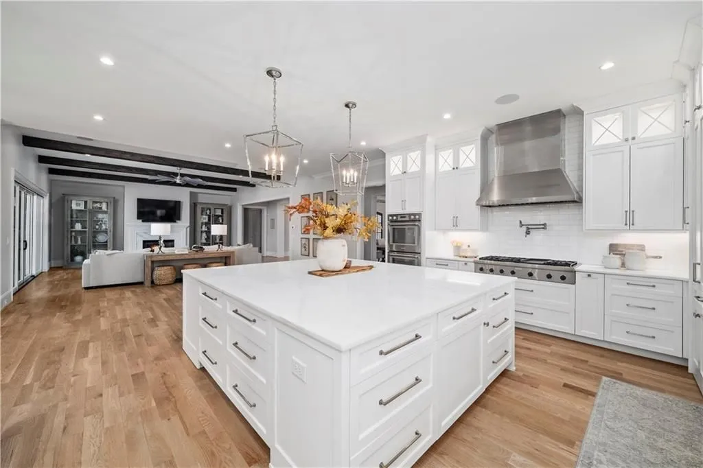 Georgia’s Remarkable Resort-Style Estate Where Timeless Design Meets Modern Luxury for $4.95 Million 23 1002 Overlook Ter LOT 0 A Spectacular Georgia Estate Where Timeless Design and Modern Luxury Converge 23