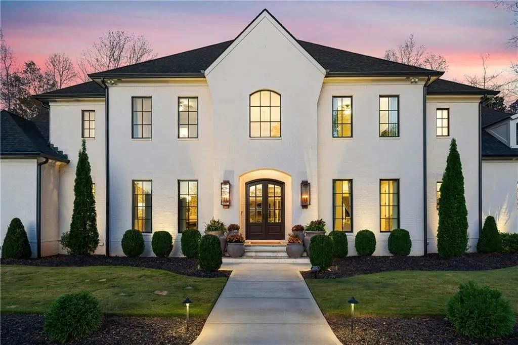 Georgia’s Remarkable Resort-Style Estate Where Timeless Design Meets Modern Luxury for $4.95 Million 29 1002 Overlook Ter LOT 0 A Spectacular Georgia Estate Where Timeless Design and Modern Luxury Converge 24