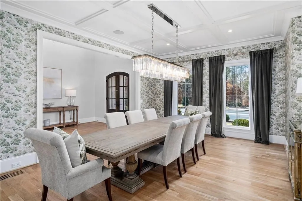 Georgia’s Remarkable Resort-Style Estate Where Timeless Design Meets Modern Luxury for $4.95 Million 25 1002 Overlook Ter LOT 0 A Spectacular Georgia Estate Where Timeless Design and Modern Luxury Converge 27