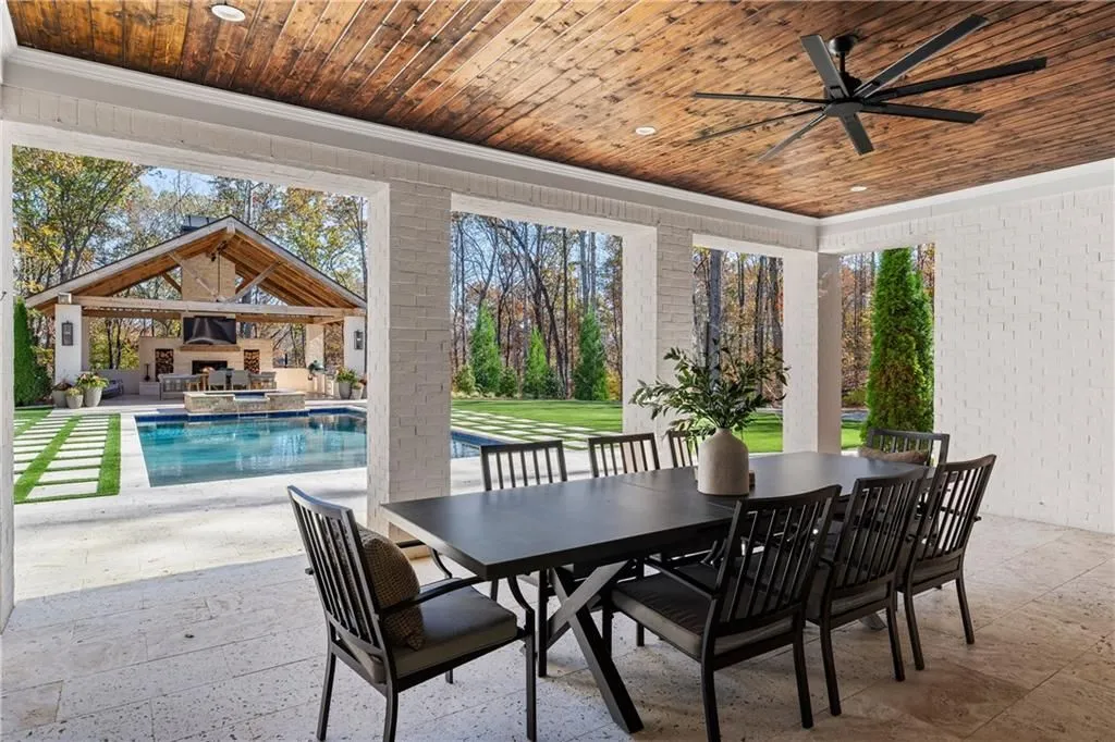 Georgia’s Remarkable Resort-Style Estate Where Timeless Design Meets Modern Luxury for $4.95 Million 12 1002 Overlook Ter LOT 0 A Spectacular Georgia Estate Where Timeless Design and Modern Luxury Converge 9