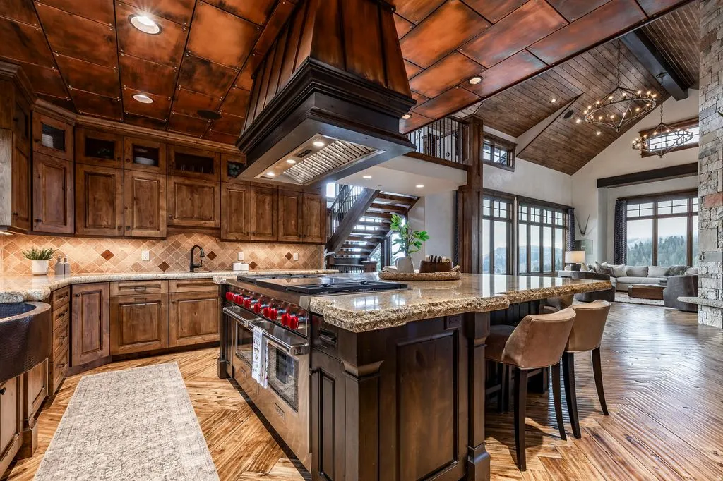 Park City Luxury Redefined: A $13.95 Million Masterpiece of Elevated Mountain Living 15 10139 Summit View Dr Showcases Unparalleled 13.95 Million Mountain Luxury in Park City 11