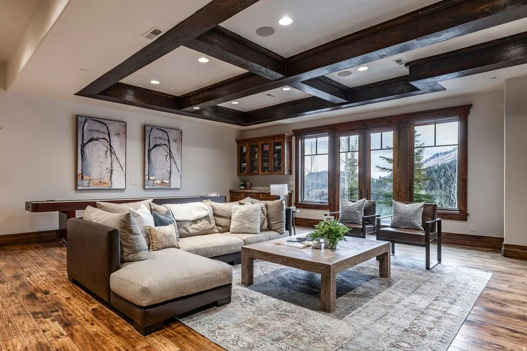 Park City Luxury Redefined: A $13.95 Million Masterpiece of Elevated Mountain Living 23 10139 Summit View Dr Showcases Unparalleled 13.95 Million Mountain Luxury in Park City 19