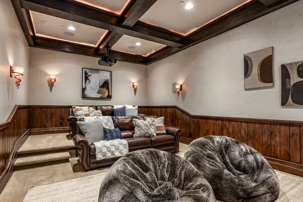 Park City Luxury Redefined: A $13.95 Million Masterpiece of Elevated Mountain Living 24 10139 Summit View Dr Showcases Unparalleled 13.95 Million Mountain Luxury in Park City 20