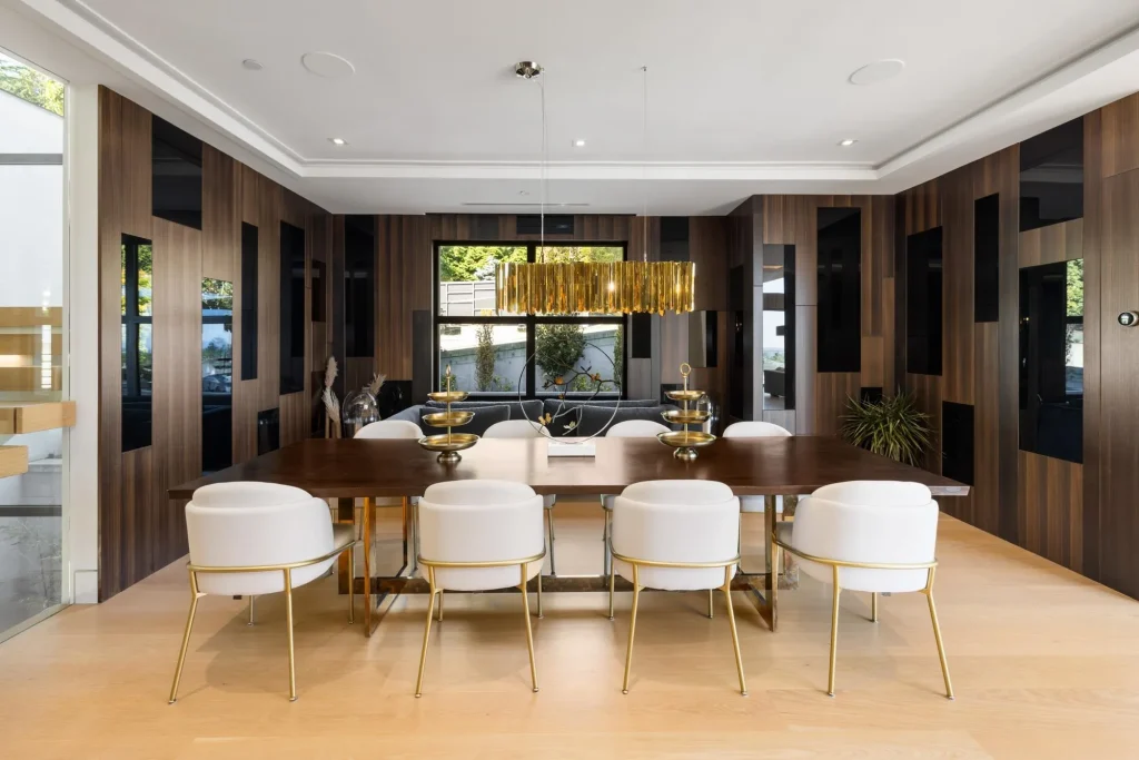 A West Vancouver Masterpiece with Sweeping City & Ocean Views Lists for C$16.8 Million 14 1050 King Georges Way Exquisite West Vancouver Estate with Sweeping City Ocean Views Asking C16.8 Million 10