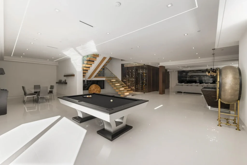 A West Vancouver Masterpiece with Sweeping City & Ocean Views Lists for C$16.8 Million 26 1050 King Georges Way Exquisite West Vancouver Estate with Sweeping City Ocean Views Asking C16.8 Million 20