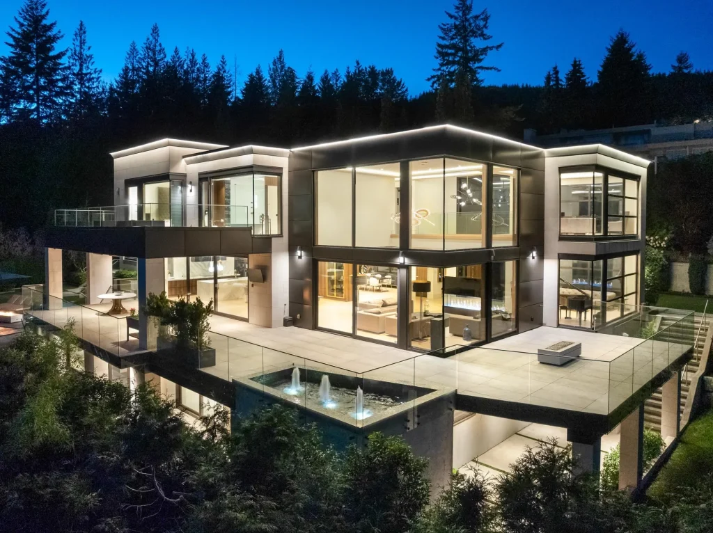 A West Vancouver Masterpiece with Sweeping City & Ocean Views Lists for C$16.8 Million 30 1050 King Georges Way Exquisite West Vancouver Estate with Sweeping City Ocean Views Asking C16.8 Million 26