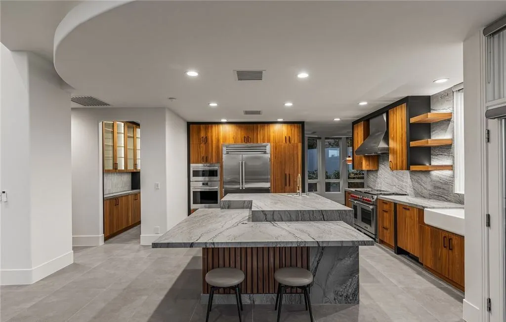 1109 Pine Island Ct Architectural Marvel Transformed into a Midcentury Masterpiece in Nevada 8