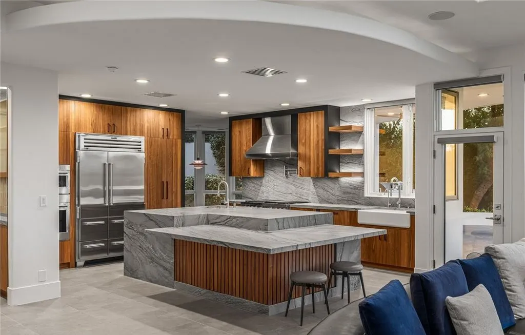 1109 Pine Island Ct Architectural Marvel Transformed into a Midcentury Masterpiece in Nevada 9