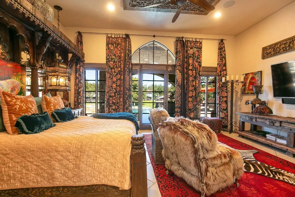 113 La Posada Spectacular Texas Waterfront Estate Redefining Artistic Luxury and Architectural Excellence at 9.895 Million 12