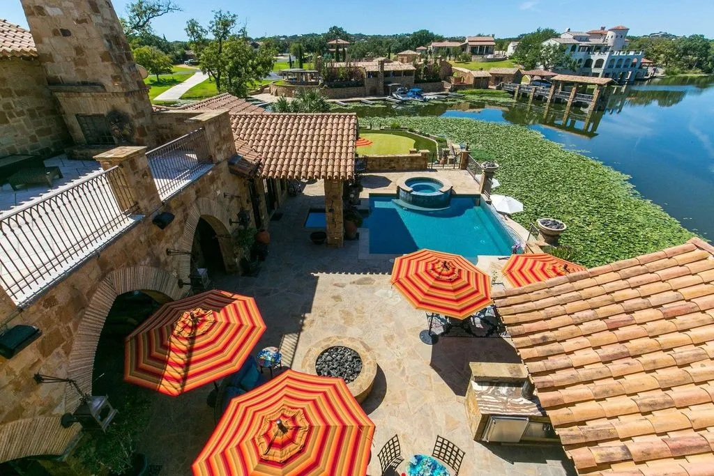 113 La Posada Spectacular Texas Waterfront Estate Redefining Artistic Luxury and Architectural Excellence at 9.895 Million 14
