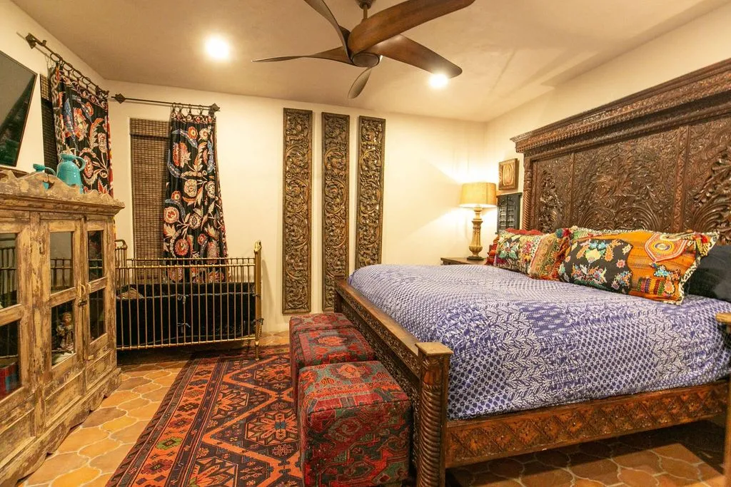 113 La Posada Spectacular Texas Waterfront Estate Redefining Artistic Luxury and Architectural Excellence at 9.895 Million 21