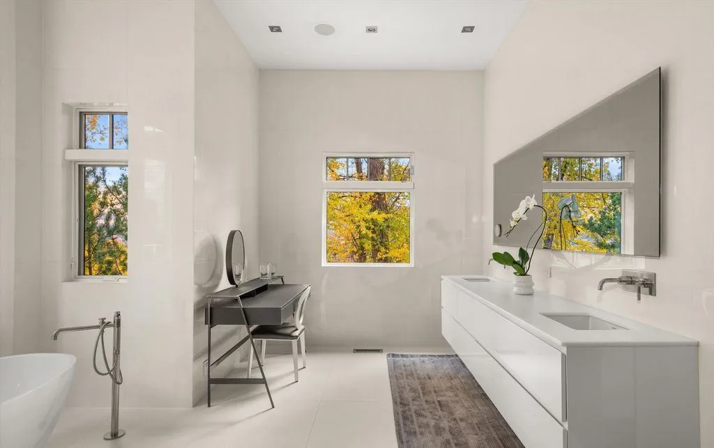 1162 Tiehack Rd Extraordinary Colorado Estate Showcasing Sophistication and Modern Comfort 12