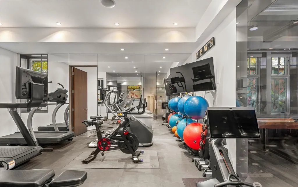 1162 Tiehack Rd Extraordinary Colorado Estate Showcasing Sophistication and Modern Comfort 18