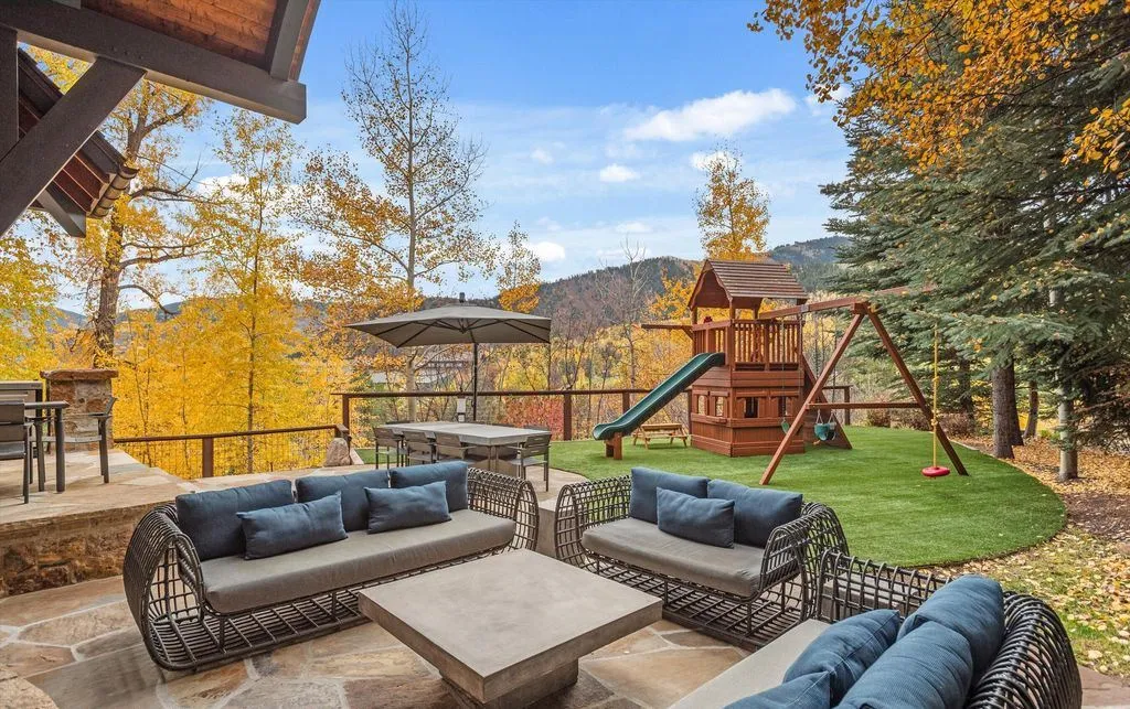 1162 Tiehack Rd Extraordinary Colorado Estate Showcasing Sophistication and Modern Comfort 5
