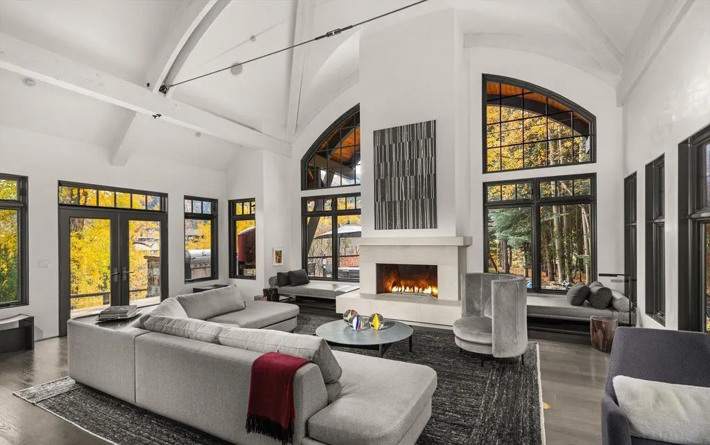 1162 Tiehack Rd Extraordinary Colorado Estate Showcasing Sophistication and Modern Comfort 6